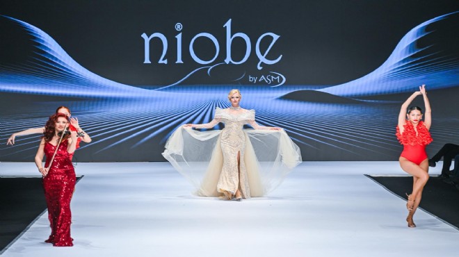 Ünlü mankenler İzmir de podyuma çıktı!