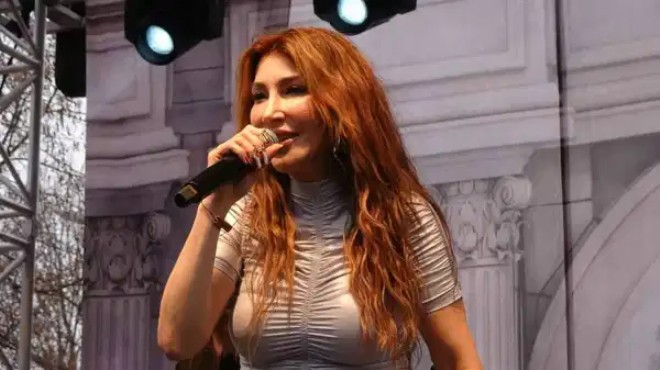 Ünlü şarkıcı Hande Yener e  konser  soruşturması