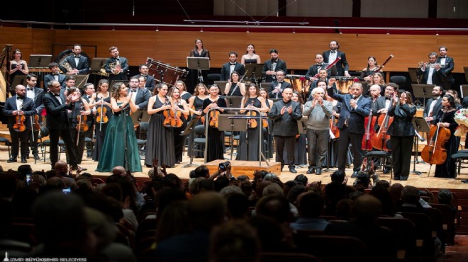 102 nci yılda unutulmaz konser...Tugay:  İzmir Cumhuriyet in kentidir