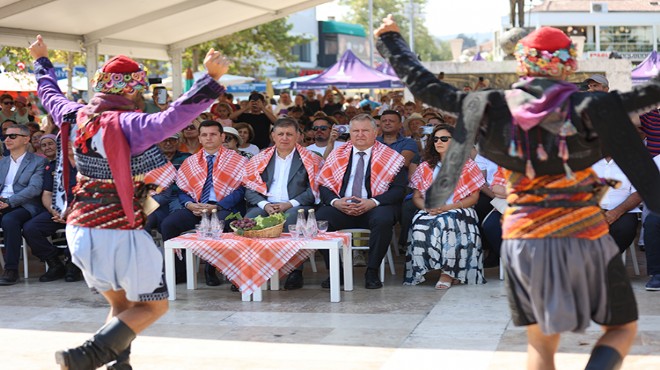 Urla’nın 2 bin 600 yıllık Bağ Bozumu Şenliği başladı