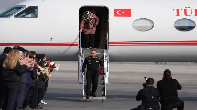 Ve İlk Türk astronot Alper Gezeravcı Türkiye'de