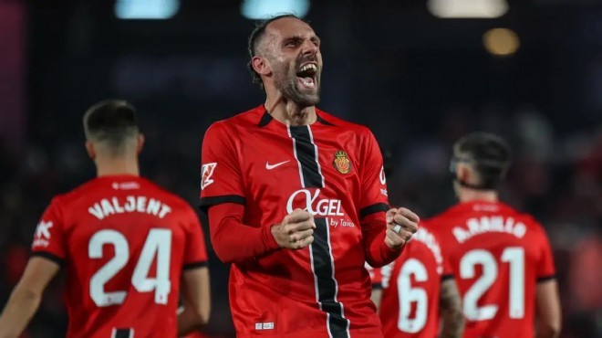 Vedat Muriç, Fenerbahçe için İstanbul a geliyor