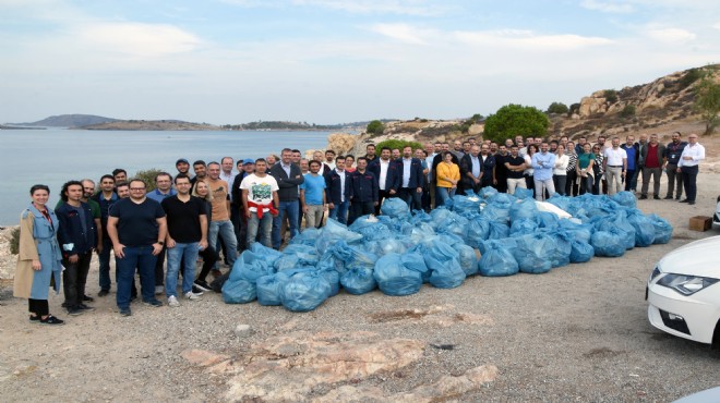 Vestel Kıvılcımları Foça'da çevre temizliği yaptı