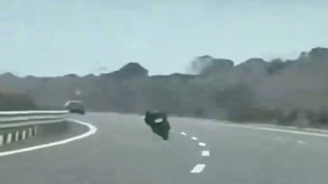 Yerlikaya  gereği yapıldı  diyerek duyurdu: İzmir deki trafik magandası yakalandı!