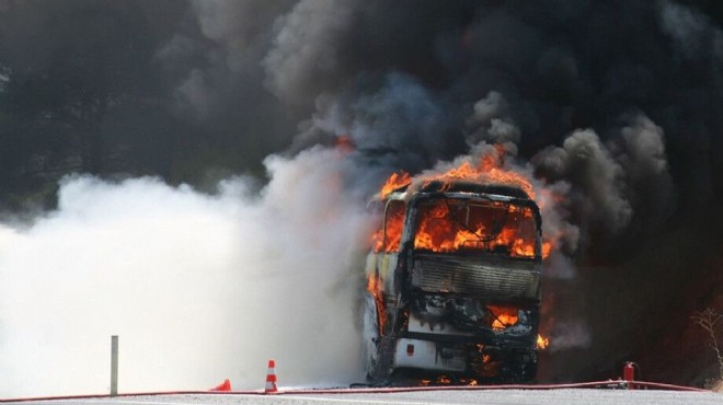Otobüs faciası: 12 si çocuk 46 kişi yanarak öldü