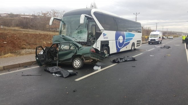 Yolcu otobüsü kaza yaptı: Aynı aileden 3 ölü
