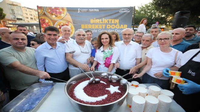 Karşıyaka da aşurenin bereketi paylaşıldı