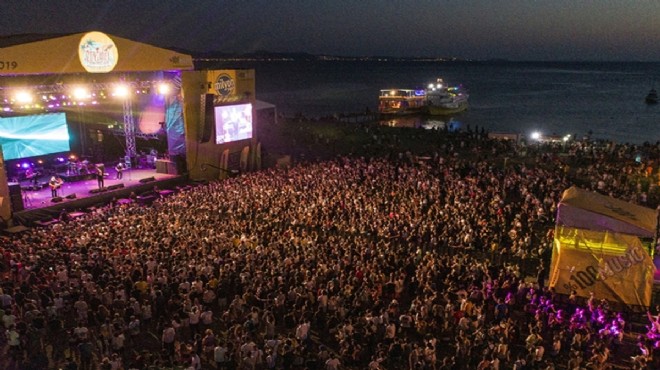 Zeytinli Rock Festivali'ne iptal: Sanatçılardan tepki!