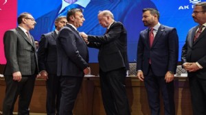 4 belediye başkanı AK Parti'ye katıldı