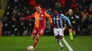 5 gollü derbide Galatasaray adını finale yazdırdı