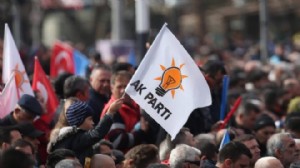 AK Parti'de istifa dalgası: Bir il başkanı daha bıraktı!