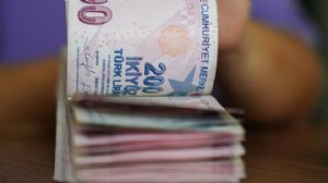 AK Parti'den 'emeki ikramiyesi' açıklaması