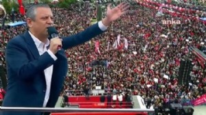 AK Parti'nin kalesinde iktidara sert mesajlar!
