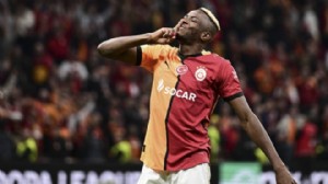 Açıklama bekleniyor: Osimhen, Türkiye'den ayrıldı!