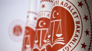 Adalet Bakanlığı 15 bin sözleşmeli personel alacak