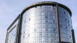 Adliyede hakime saldırı girişimi: Avukat gözaltına alındı!