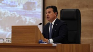 Ahmet Aras'tan 'AK Parti'ye geçecek' iddiasına yanıt!