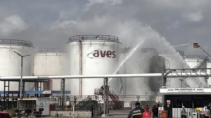 Akaryakıt depolama tesisinde yangın