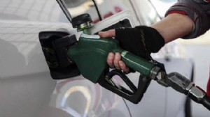 Akaryakıtta tabela değişti: Benzin fiyatında indirim