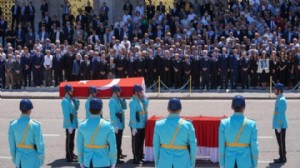 Altan Öymen için Meclis'te tören düzenlendi