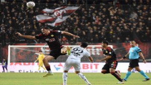 Altay öne geçtiği maçta dağıldı!