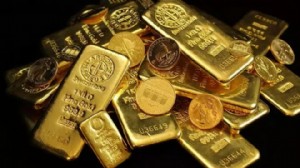 Altın rekorun kıyısında, gümüş rekor kırdı