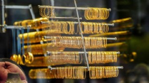 Altın ve gümüşte rekor sonrası geri çekilme