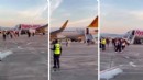 Ankara-İzmir uçağında korku dolu anlar: Yolcular tahliye edildi!