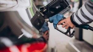 Araç sahipleri dikkat: Motorine zam geldi!