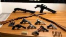 Arama yapılan 2 evden cephanelik çıktı!