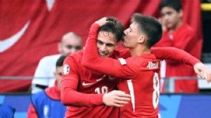 Arda ve Kenan 'Golden Boy'da finale yükseldi