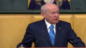 Bahçeli'den 'içeriden büyüyen tereddüt' çıkışı