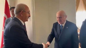 Bahçeli ve Kılıçdaroğlu TBMM'de bir araya geldi