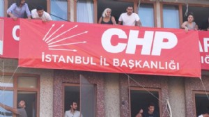 Bahçelievler binasına 'İstanbul İl Başkanlığı' yazısı eklendi