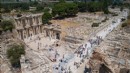 Bakan Ersoy açıkladı: Bayramda Efes'e ziyaretçi akını!