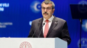 Bakan açıkladı: Zorunlu eğitim süresi kısalacak mı?