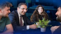 Balçova'da yeni üniversiteli gençlere cep harçlığı