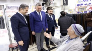 Başkan Duman ve CHP'li Yücel Buca'da sokağa indi