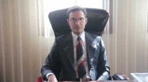 Başkanın makamında dinleme cihazına 2 tutuklama!