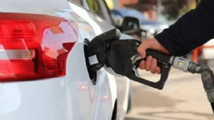 Benzin ve motorine indirim geldi