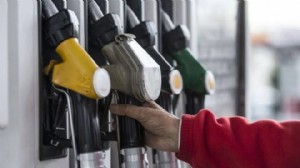 Benzin ve motorine indirim geliyor