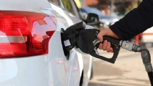 Benzine zam geldi: Fiyatlar gece yarısı değişti