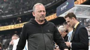 Beşiktaş'ta Sergen Yalçın'la yollar ayrıldı