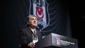 Beşiktaş'ta olağanüstü genel kurul toplantısı yapıldı