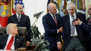 Beyaz Saray'da bayıldı, Doktor Öz müdahale etti