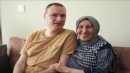 Bir annenin hikayesi: 39 yıldır elini bırakmadı