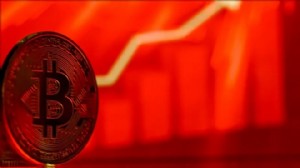 Bitcoin kimsesiz kaldı: Düştükçe düşüyor!