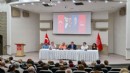 Bornova'da örgüt buluşması: 'CHP’yi iç kavgaya sürüklemek isteyenlere teslim olmayacağız'