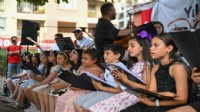 Bornova'da sahne sırası kursiyerlerindi