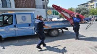 Bornova’da kaldırım ve yol işgallerine sıkı denetim